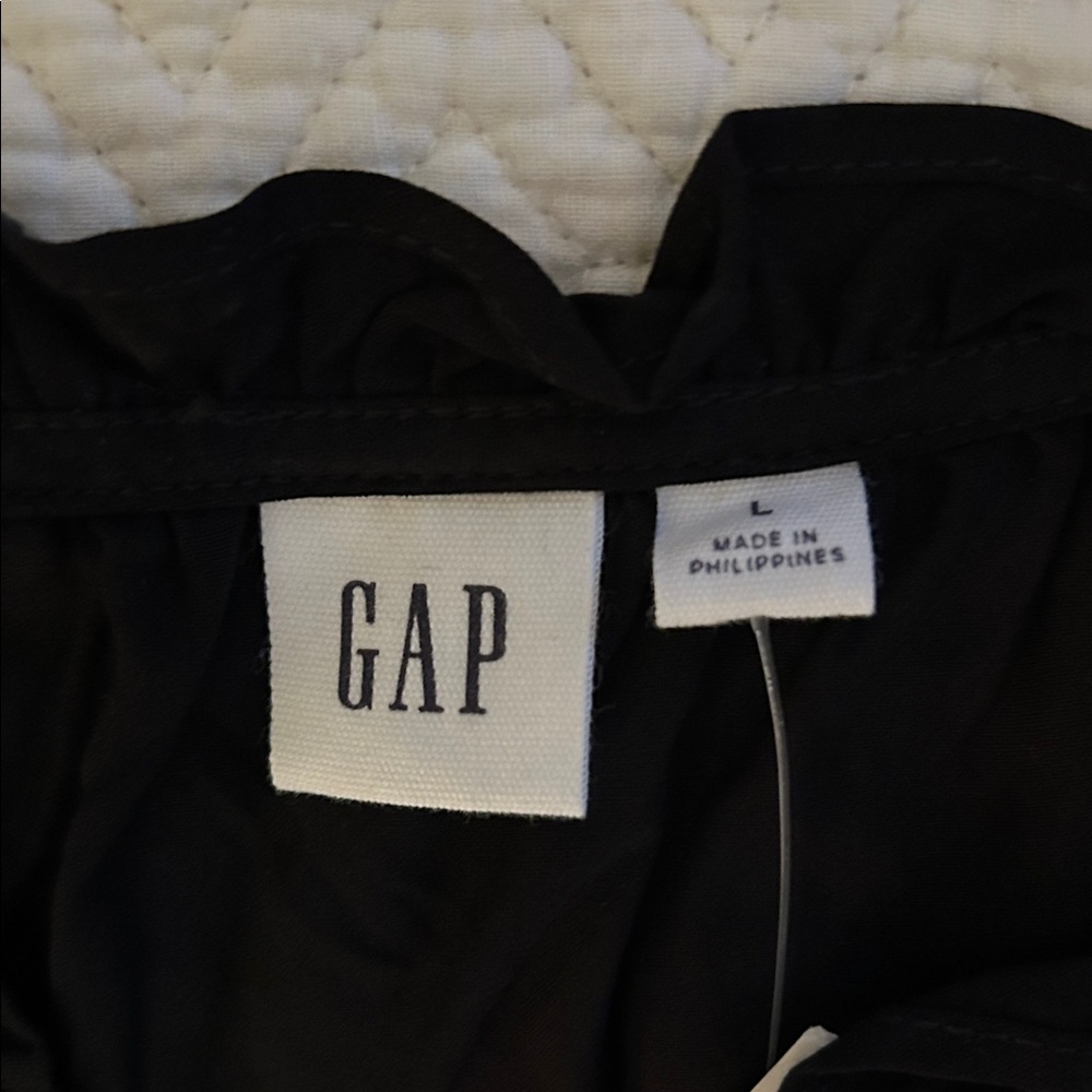 GAP Black Ruffled V-Neck Dress - Picture 2 of 8